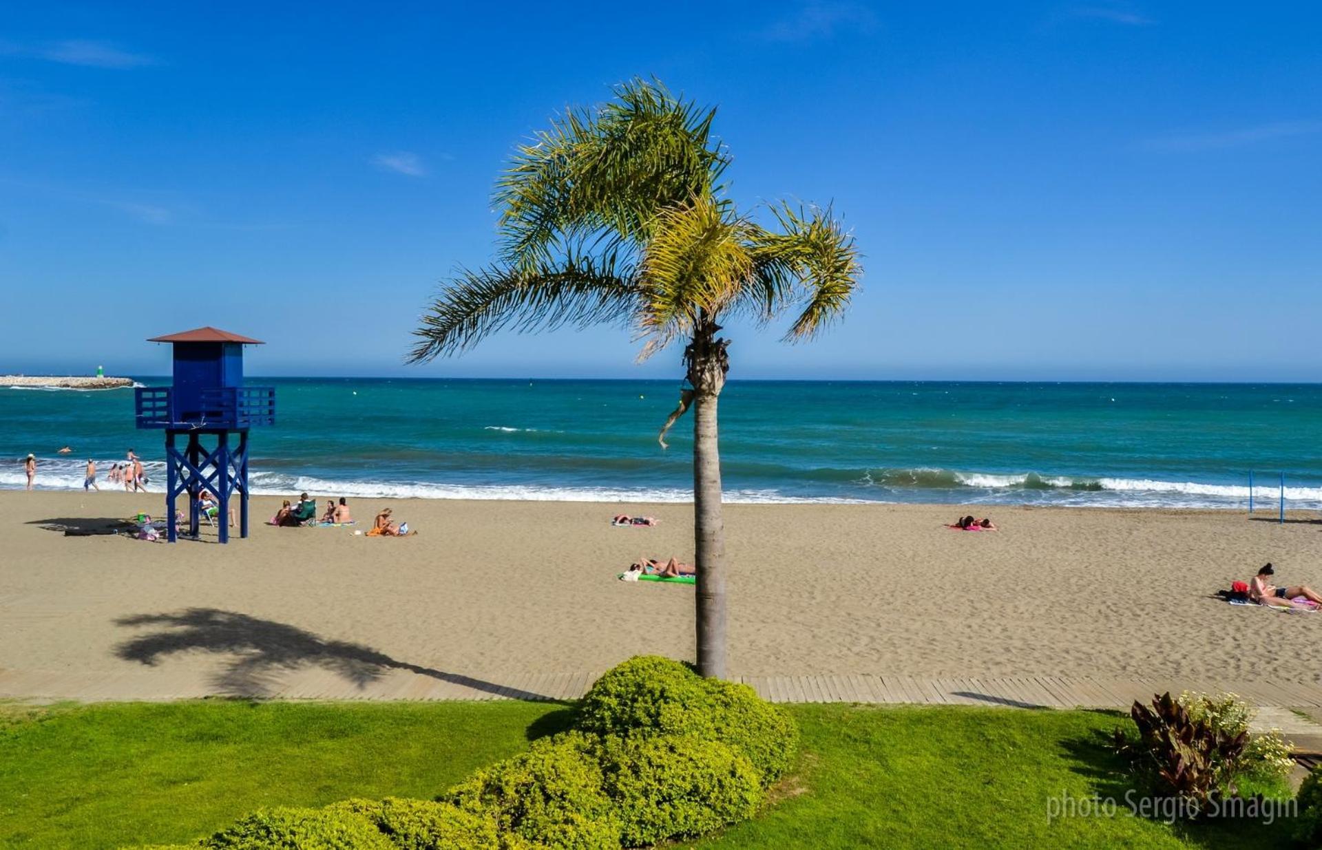 714 Iris Apartamento - Vista Al Mar - Cerca De Tren, Restaurantes, Tiendas - Playa A 10 Min Caminando Benalmadena Ngoại thất bức ảnh